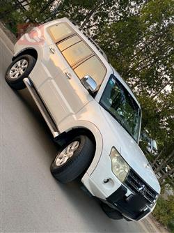 ميتسوبيشي باجيرو